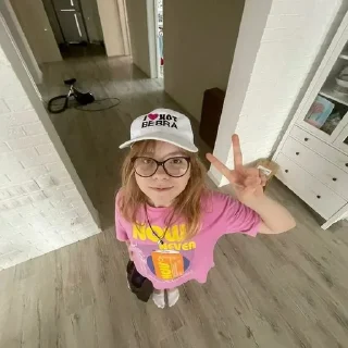 ✌ emoji милана моя любовь Telegram sticker 1 of 10