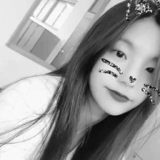 🌟 emoji Yeji random BW :: @hwangyejiarchivee Telegram sticker 23 of 38