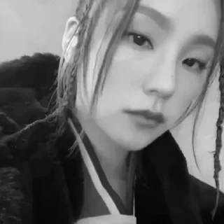🌟 emoji Yeji random BW :: @hwangyejiarchivee Telegram sticker 12 of 38