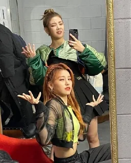 Sticker from it's itzy