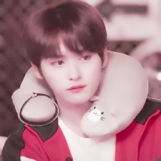 🤍 emoji Омежка Минхо Telegram sticker 24 of 50