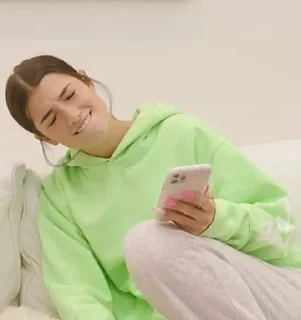 💚 emoji цгс чар от киви Telegram sticker 9 of 49