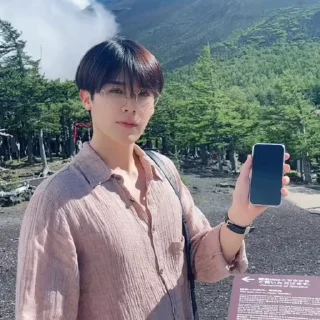 Sticker from peat ٭ @ilovekpop0