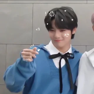 Sticker from 𖠗 #jeongin ♡̸ @drkflw