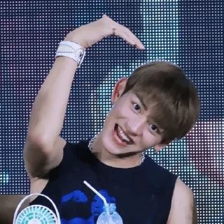 Sticker from xuxi heart @yukhelil ᅠᅠᅠᅠᅠᅠ