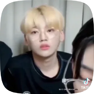 🙄 emoji осуждаю Telegram sticker 17 of 19