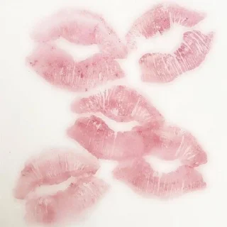 Лю<3 sticker 2