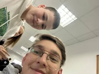🥳 emoji тутвсёпонятно Telegram sticker 18 of 35