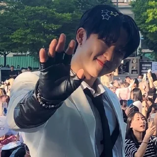 Sticker from 🦾| changbin @skzstickersss