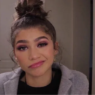 🫤 emoji Zendaya is a goddess Telegram sticker 24 of 34