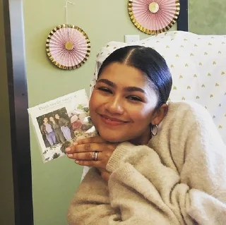 🥰 emoji Zendaya is a goddess Telegram sticker 16 of 34