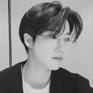 Sticker from hanie our honey?? yea !! ❣️