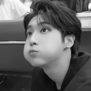 Sticker from hanie our honey?? yea !! ❣️