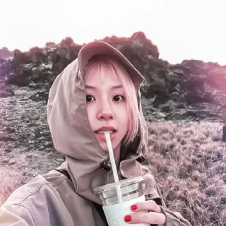👚 emoji #chaeyoung meme «👚 by @lumicore_present Telegram sticker 7 of 64