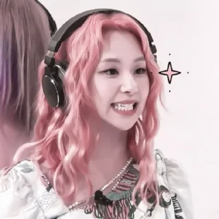 👚 emoji #chaeyoung meme «👚 by @lumicore_present Telegram sticker 21 of 64