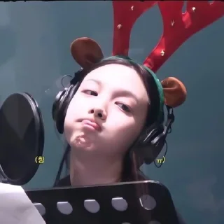 ✨ emoji Nayeon ✨ @mariubasjiuk @pkswq Telegram sticker 18 of 36