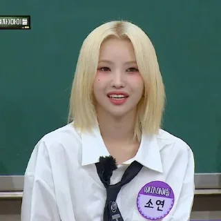 Sticker from Soyeon 🧧 @mariubasjiuk @pkswq
