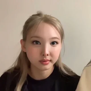 ✨ emoji Nayeon ✨ @mariubasjiuk @pkswq Telegram sticker 11 of 36