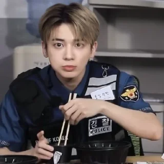😐 emoji полный фил лайк синдерела Telegram sticker 6 of 67