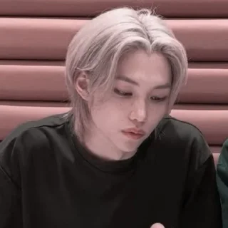 🫤 emoji Felix !¡ 💗🐥 Telegram sticker 3 of 52