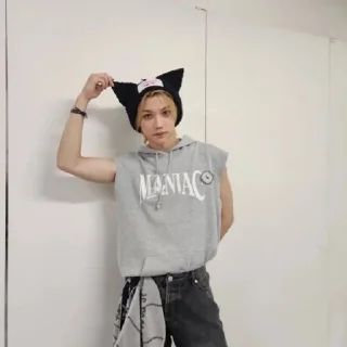 Sticker from 🌟felix