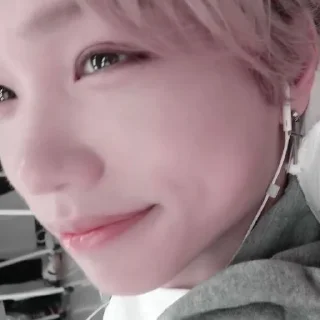 ☺️ emoji Felix !¡ 💗🐥 Telegram sticker 9 of 52