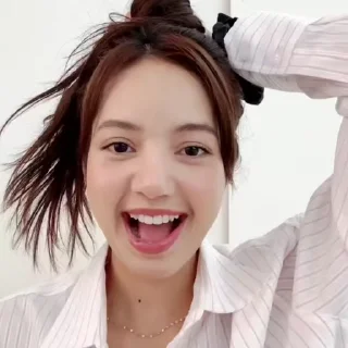 Sticker from 𝗹𝗶𝘀𝗮' 𝘀𝘁𝗶𝗰𝗸𝗲𝗿𝘀 @it_girlss2