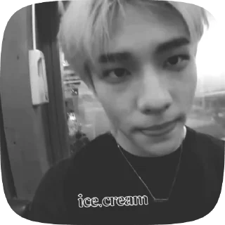 🐈‍⬛ emoji 🐈‍⬛/hyunjin Telegram sticker 11 of 15