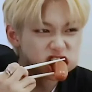 🙇‍♂️ emoji Максим лох Telegram sticker 17 of 31