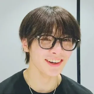 Sticker from |°•i.n vlive•°|
