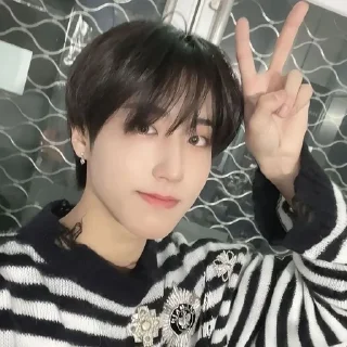✌️ emoji Jisung by @nikiikor Telegram sticker 1 of 47