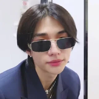 Sticker from HYUNJIN FR @MIKETTTSU