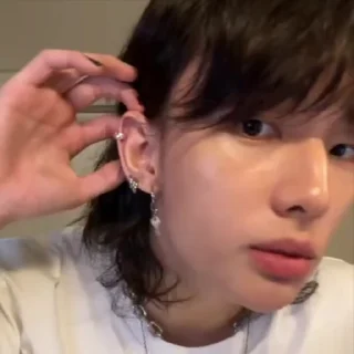 🎧 emoji HYUNJIN FR @MIKETTTSU Telegram sticker 14 of 65