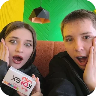 🎢 emoji Даша путешественница Telegram sticker 3 of 19