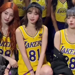 Sticker from chaewon @CR4RP