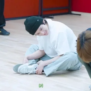 🧘‍♂️ emoji Stray kids Telegram sticker 21 of 79