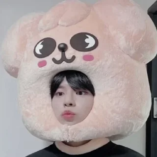 Sticker from •|𐍃ᴛr(ᥱss)ᥲy 𐌺iɗs|꒱১⋅ ִ ⊹
