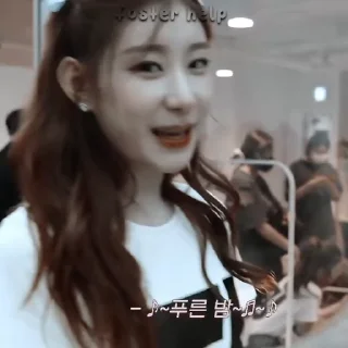 Sticker from *･ﾟchaeryeong by @helpbyvil ::