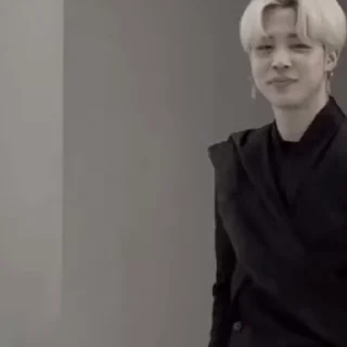 Sticker from ‹る jimin ᨦ🗯 @martinasuuu