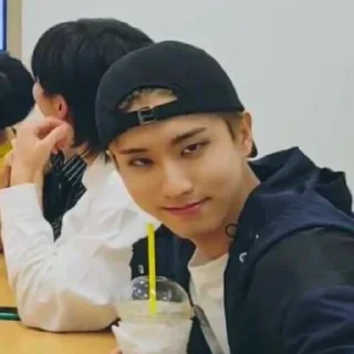 😏 emoji ^•Kpop•^ Telegram sticker 24 of 120