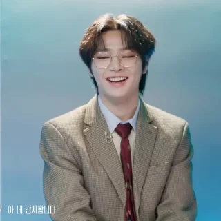 🐈‍⬛ emoji JEONGIN by @H7LPSKZ Telegram sticker 4 of 30