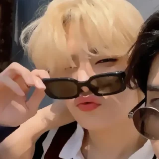 Sticker from ✦ ָ ֙⋆ jeongin by @paradoxstickers