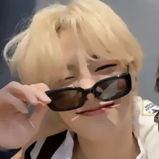 Sticker from ✦ ָ ֙⋆ jeongin by @paradoxstickers