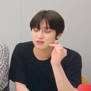 Enhypen💅🏻 sticker preview 2