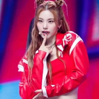 Sticker from RBS Yeji itzy/@Lira_lavender