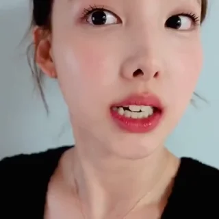Sticker from nayeon by @wwilmmy