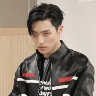 Sticker from КИХО ЗАЙКА- @King_BtS