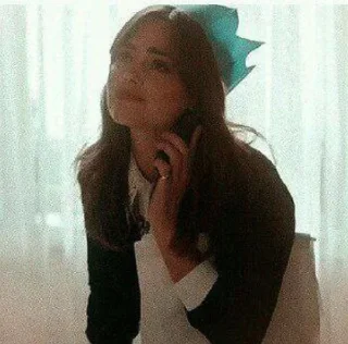 👑 emoji Clara Oswald 
jenna coleman Telegram sticker 6 of 79