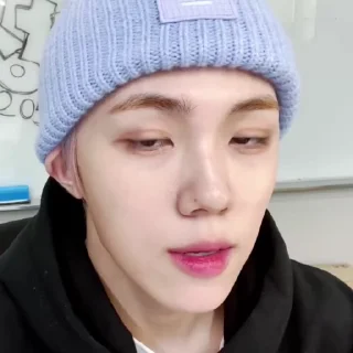 Sticker from 𝚂𝙴𝙾𝙽𝙶𝙼𝙸𝙽 @helpbyjennie