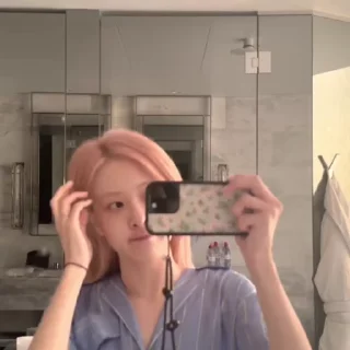 Sticker from rosé